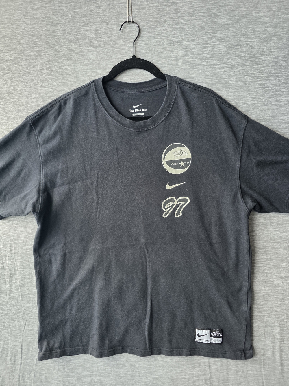 Nike The Nike Tee Loose Fit Large Black Just Do It 97 Patch Graphic Shirt